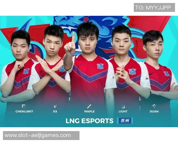 深入探讨FPX团队协作模式及其在比赛中的优势与不足分析